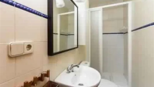 Rooms in Madrid Centro - photo 7