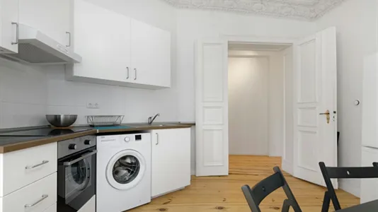 Rooms in Berlin Mitte - photo 9