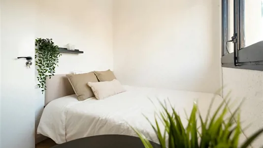 Rooms in Tarragona - photo 3