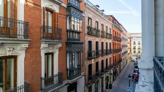 Rooms in Madrid Hortaleza - photo 10