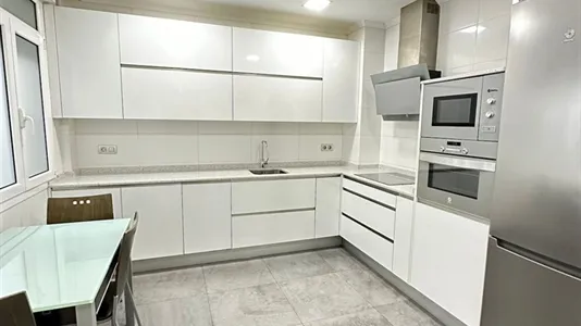 Rooms in Vitoria-Gasteiz - photo 4