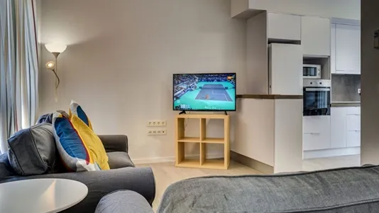 Rooms in Zaragoza - photo 7