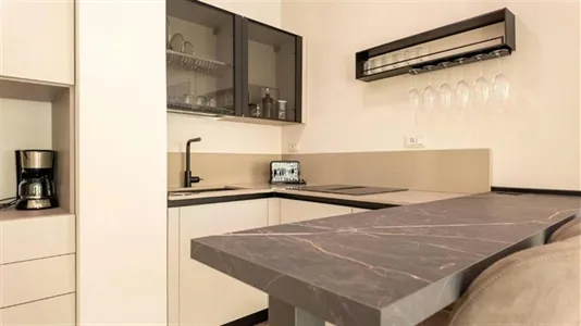 Apartments in Roma Municipio VII – Appio-Latino/Tuscolano/Cinecittà - photo 6