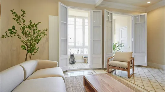 Apartments in Barcelona Eixample - photo 8