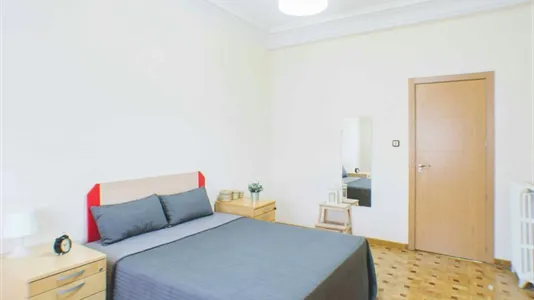 Rooms in Madrid Retiro - photo 2