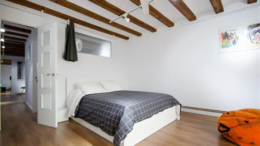 Apartments in Barcelona Ciutat Vella - photo 6