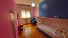 Room for rent, Turin, Piemonte, &lt;span class=&quot;blurred street&quot; onclick=&quot;ProcessAdRequest(7735153)&quot;&gt;&lt;span class=&quot;hint&quot;&gt;See streetname&lt;/span&gt;[xxxxxxxxxxxxx]&lt;/span&gt;
