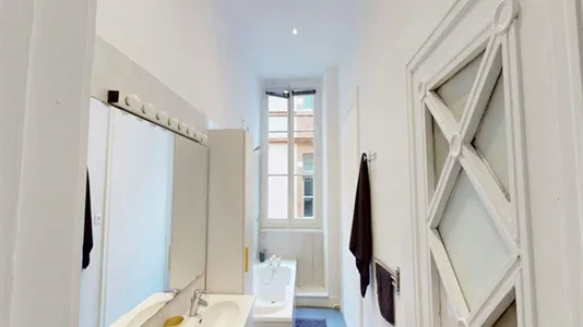 Rooms in Toulouse - photo 9