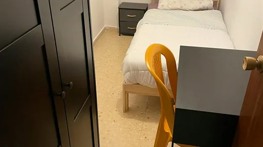 Rooms in Barcelona Eixample - photo 2