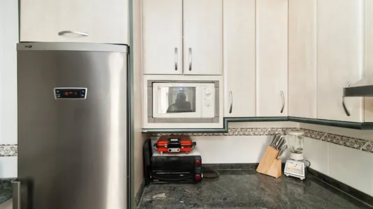 Rooms in Madrid Chamberí - photo 10