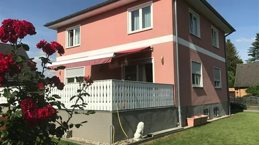 Rooms in Berlin Neukölln - photo 1