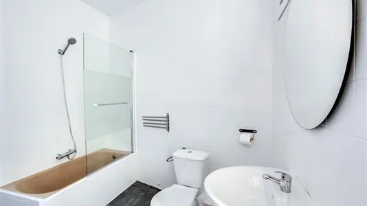 Rooms in Barcelona Eixample - photo 6