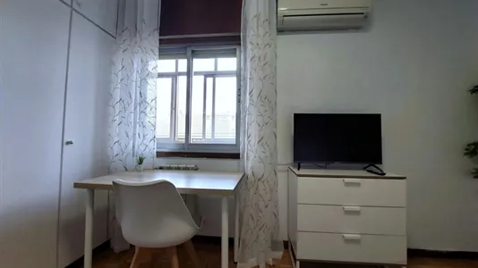 Rooms in Madrid Hortaleza - photo 9