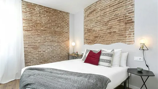 Apartments in Barcelona Ciutat Vella - photo 1
