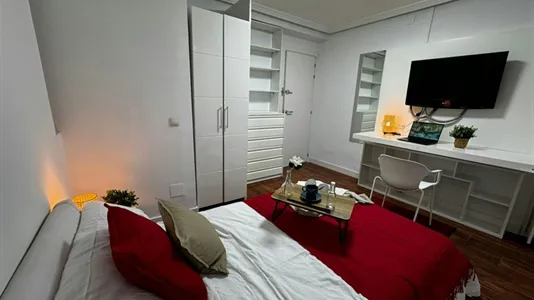 Rooms in Madrid Chamartín - photo 4