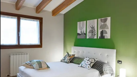 Apartments in Milano Zona 6 - Barona, Lorenteggio - photo 1