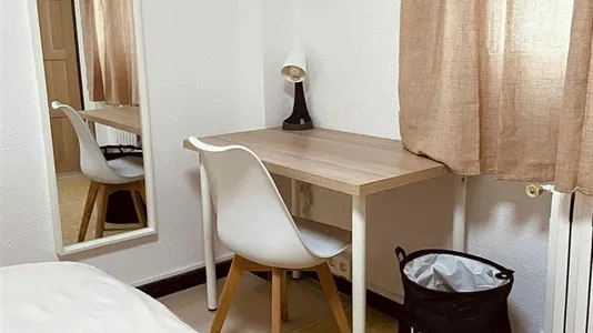 Rooms in Zaragoza - photo 6