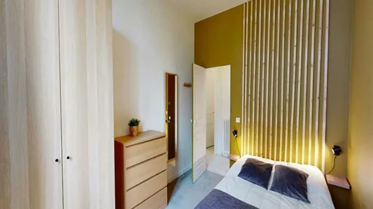 Rooms in Paris 17ème arrondissement - photo 2