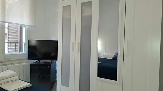 Rooms in Barcelona Gràcia - photo 5