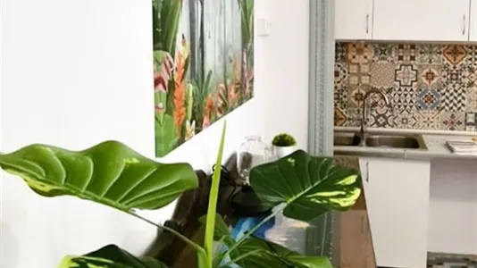 Rooms in Valencia Ciutat Vella - photo 10