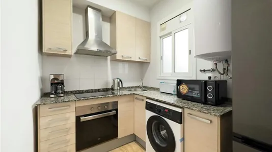 Rooms in Barcelona Ciutat Vella - photo 6