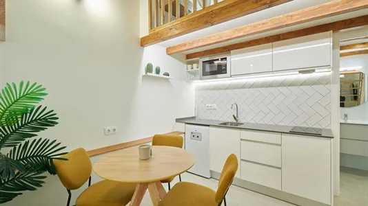 Apartments in Barcelona Ciutat Vella - photo 4