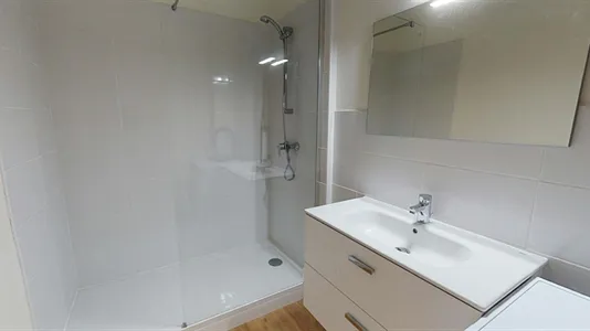 Rooms in Lyon - photo 8