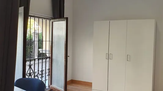 Rooms in Granada - photo 9