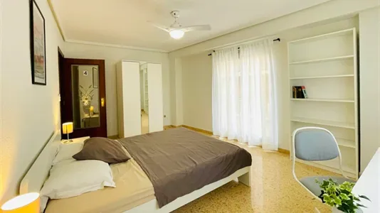 Rooms in la Punta - photo 1