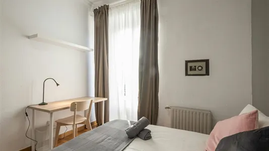 Rooms in Madrid Centro - photo 6