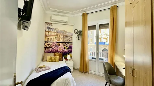Rooms in Zaragoza - photo 1
