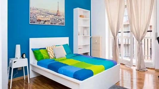 Rooms in Milano Zona 8 - Fiera, Gallaratese, Quarto Oggiaro - photo 1