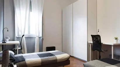Room for rent in Milano Zona 5 - Vigentino, Chiaravalle, Gratosoglio, Milan