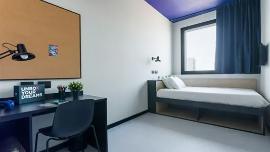 Rooms in Napoli Municipalità 4 - photo 5