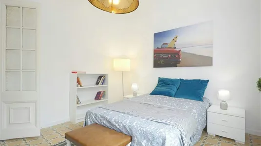 Apartments in Barcelona Ciutat Vella - photo 7