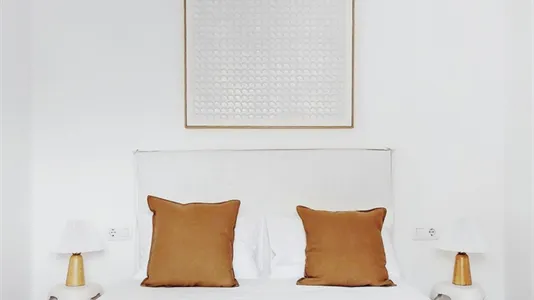 Apartments in Barcelona Eixample - photo 5