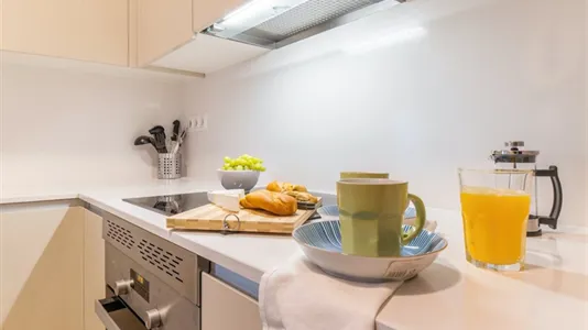 Rooms in Madrid Retiro - photo 8