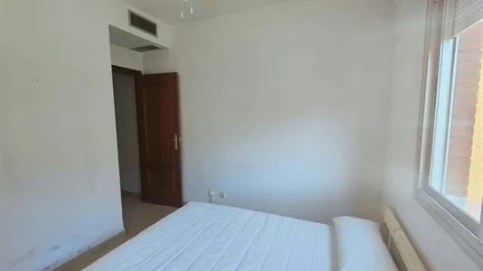 Rooms in Los Bermejales - photo 4