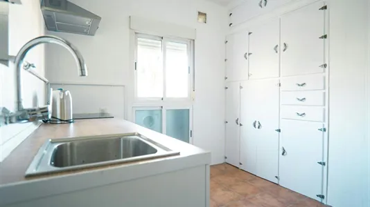 Rooms in Madrid Chamartín - photo 10