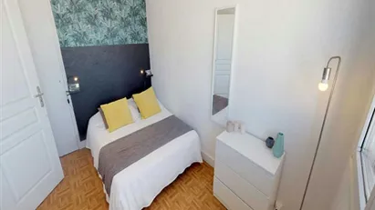 Room for rent in Paris 17ème arrondissement, Paris