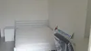 Room for rent, Turin, Piemonte, &lt;span class=&quot;blurred street&quot; onclick=&quot;ProcessAdRequest(7734906)&quot;&gt;&lt;span class=&quot;hint&quot;&gt;See streetname&lt;/span&gt;[xxxxxxxxxxxxx]&lt;/span&gt;