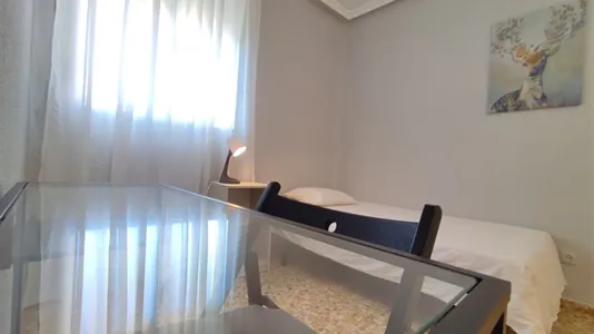 Rooms in Las Barranquillas - photo 4