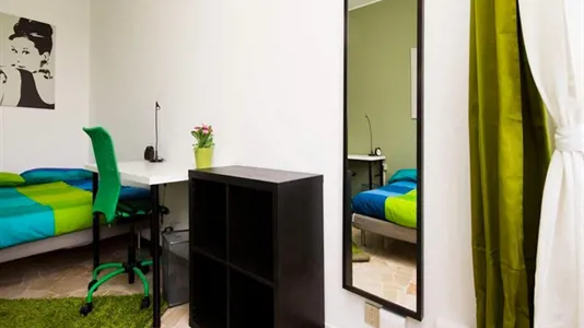 Rooms in Milano Zona 6 - Barona, Lorenteggio - photo 2