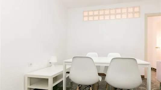 Rooms in Granada - photo 4