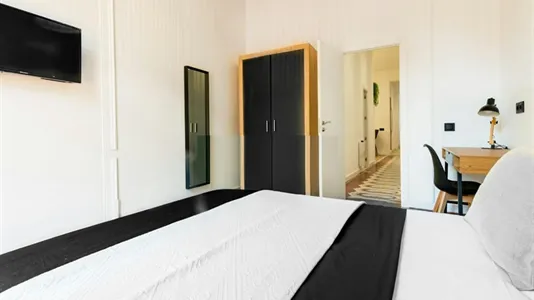 Rooms in Barcelona Eixample - photo 7
