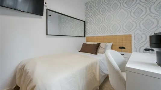 Rooms in Madrid Fuencarral-El Pardo - photo 1
