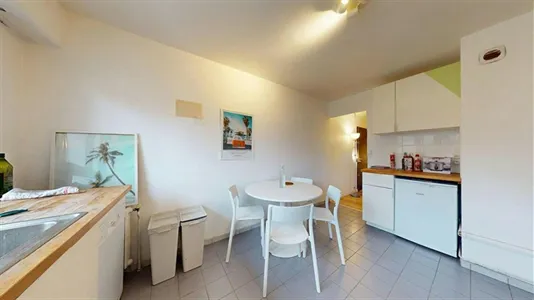 Rooms in Lyon - photo 1