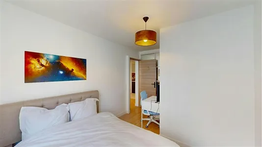 Rooms in Saint-Julien-en-Genevois - photo 3