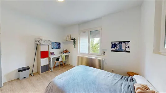Rooms in Poitiers - photo 3