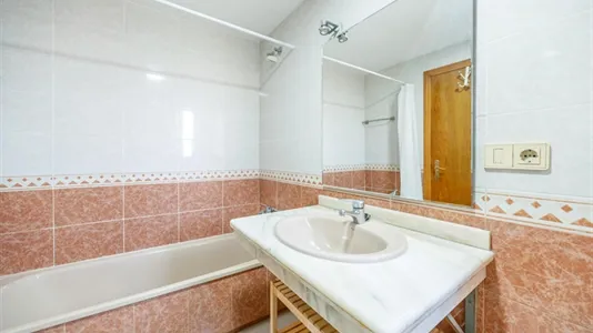 Rooms in el Camí de Vera - photo 6